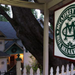 “Unique Places to Stay at Near Yosemite & Sequoia National Parks”