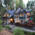 “Unique Places to Stay at Near Yosemite & Sequoia National Parks”