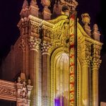 Los_Angeles_Theater_At_Night